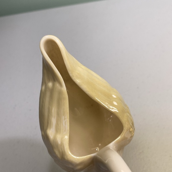 Vintage Belleek Ireland Swan Porcelain Creamer - Picture 10 of 10